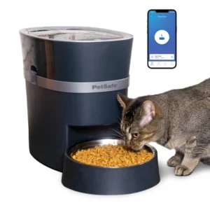 Smart automatic pet feeder